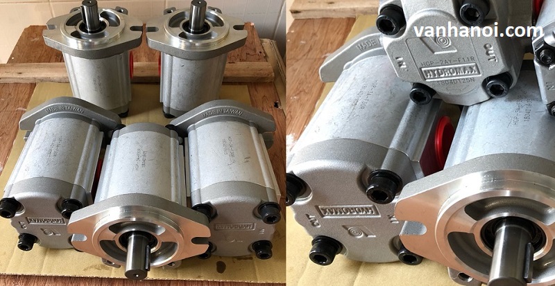 bom_thuy_luc_banh_rang