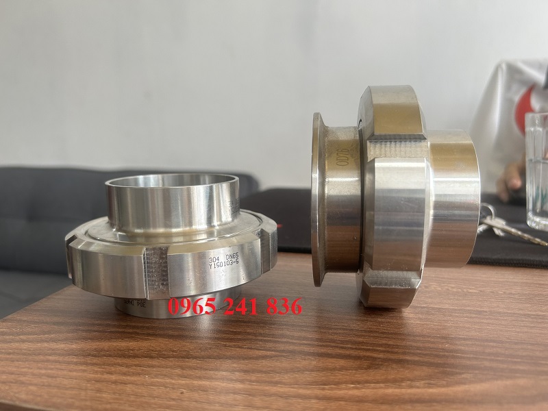 Rắc co inox 304L vi sinh.