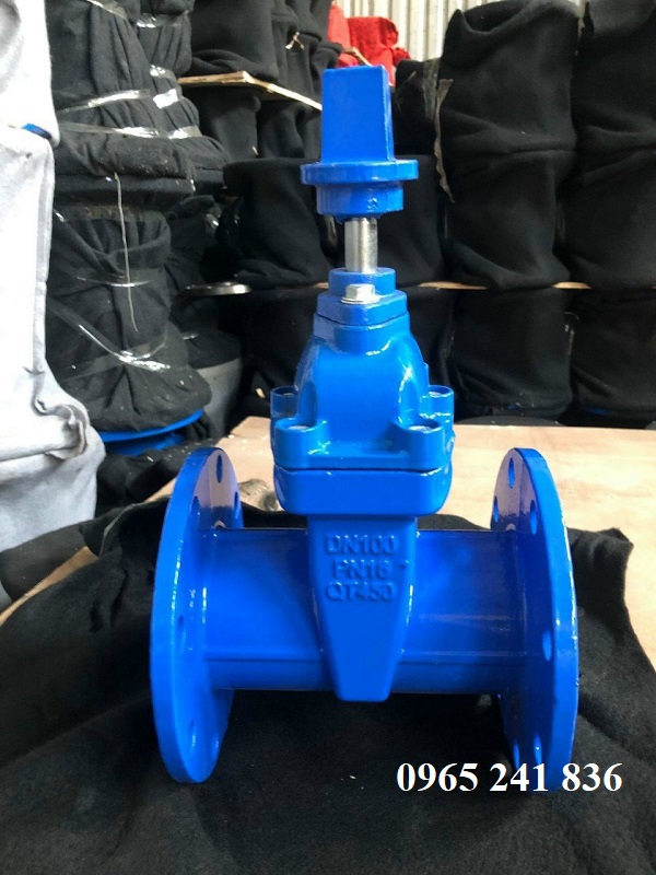 Van cổng gang nắp chụp.