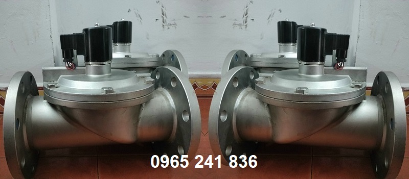 van_dien_tu_inox_bich_trung_quoc