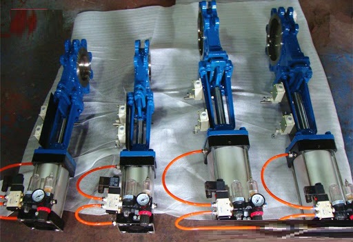 van_dao_dieu_khien_khi_nen_0